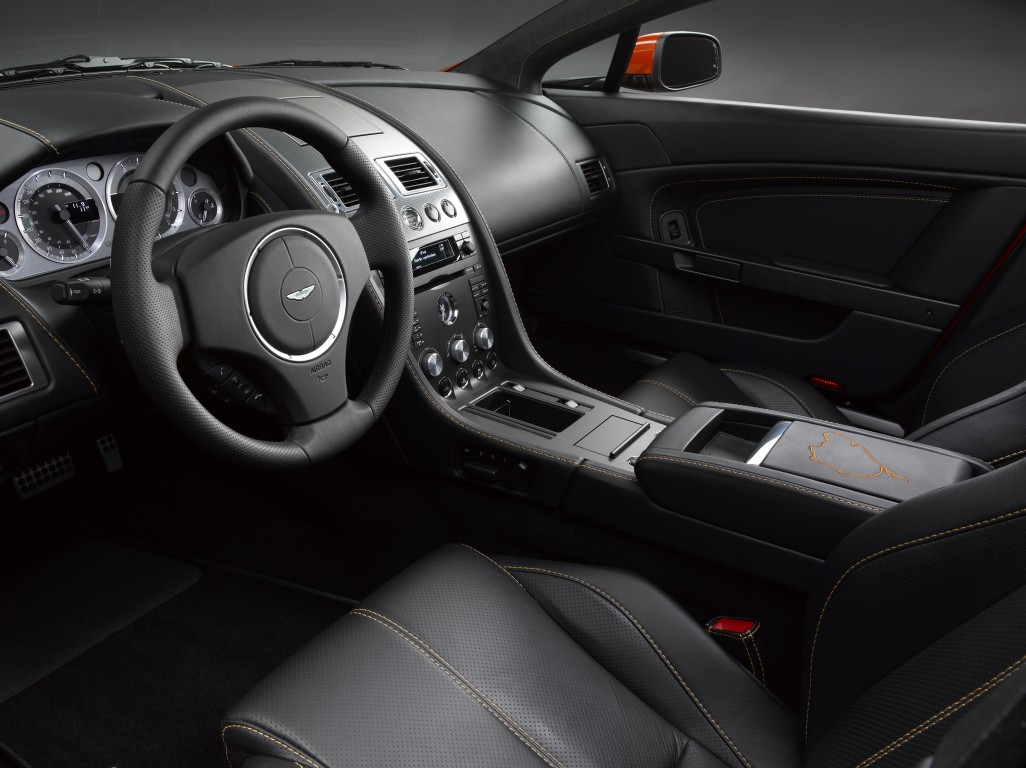 Aston Martin Vantage Roadster V8 Vantage Roadster N400 (Automatic)